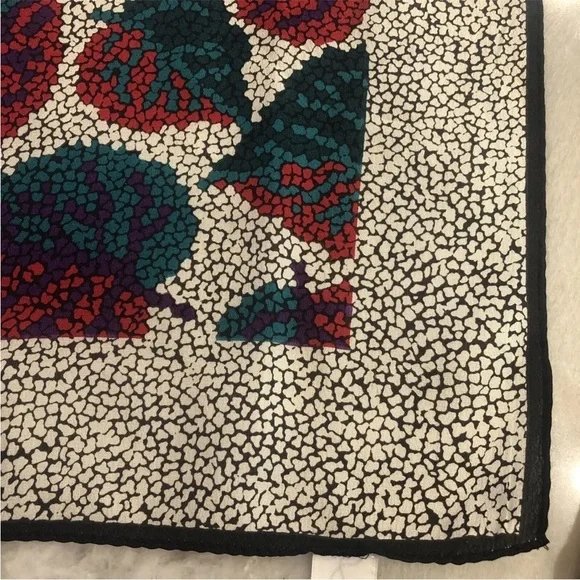 Vtg Christian Dior Silk Scarf  Logo Fall Leaves Classic Echarpes 34 X 34 square - Picture 7 of 11